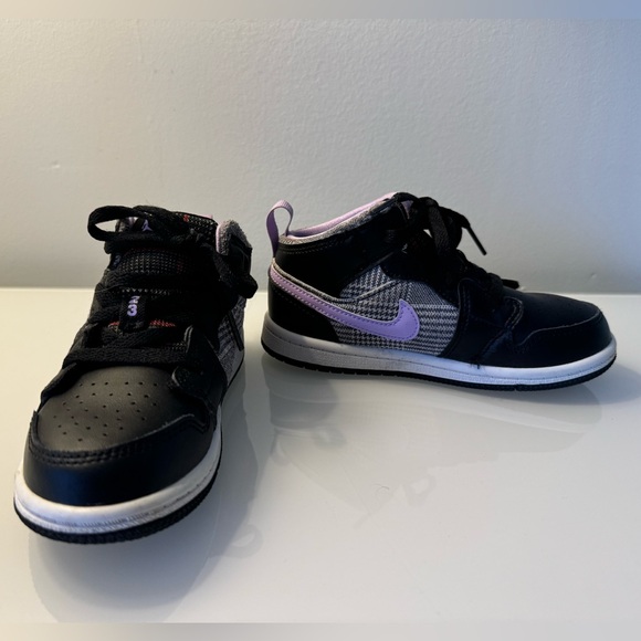 Jordan 1 Mid Houndstooth - Picture 10 of 11